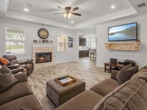 333 Hurst Creek RD, Lakeway TX 78734
