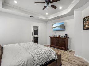 333 Hurst Creek RD, Lakeway TX 78734