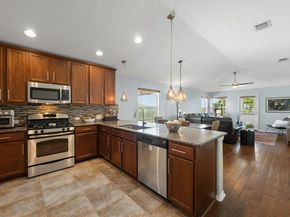 7309 Lookout Bluff TER D5, Austin TX 78735