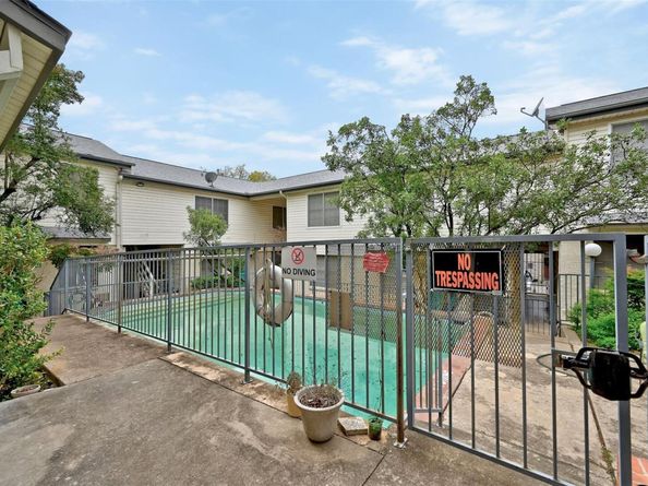 3902 Peterson Ave 203, Austin TX 78756
