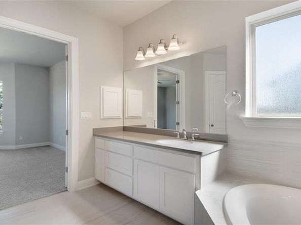 1905 Montella WAY, Leander TX 78641