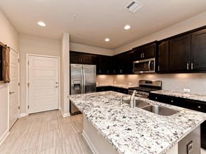 13800 Lyndhurst ST 325, Austin TX 78717