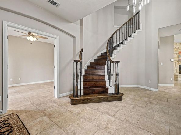 1813 Harvest Dance DR, Leander TX 78641