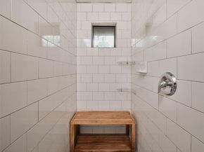 2002 E 13th ST A, Austin TX 78702