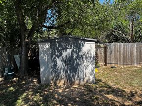 407 Hillside DR, Round Rock TX 78681
