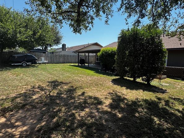 407 Hillside DR, Round Rock TX 78681
