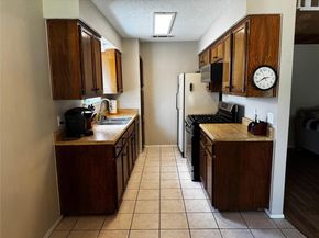 407 Hillside DR, Round Rock TX 78681