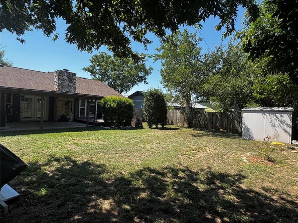 407 Hillside DR, Round Rock TX 78681