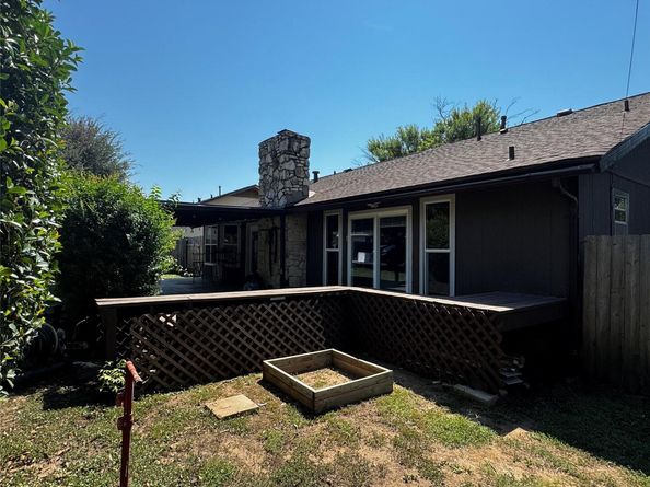 407 Hillside DR, Round Rock TX 78681