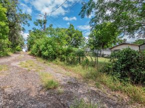 2104 New York Ave, Austin TX 78702