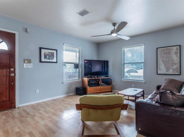 2104 New York Ave, Austin TX 78702