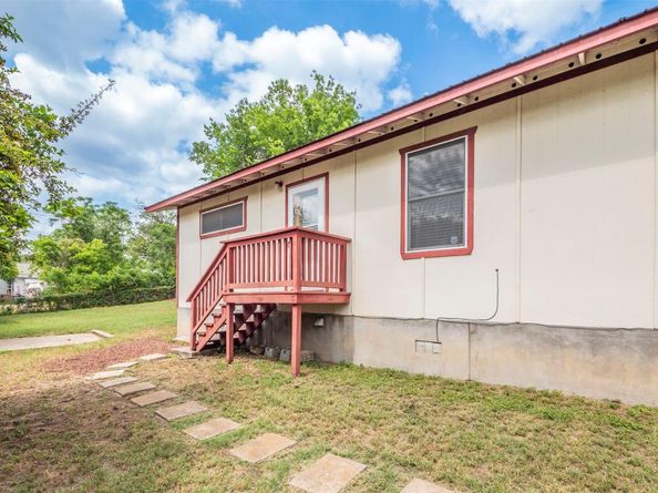 2104 New York Ave, Austin TX 78702