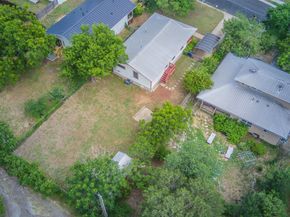 2104 New York Ave, Austin TX 78702