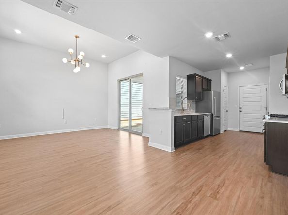 7910 Lennon DR, Austin TX 78744