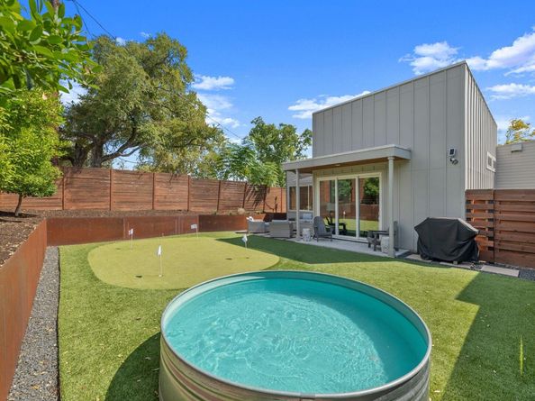 4110 Idlewild RD B, Austin TX 78731
