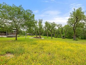 9207 Claxton DR, Austin TX 78736