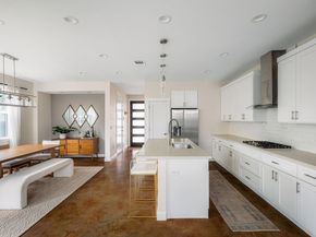 4602 Alf Ave B, Austin TX 78721