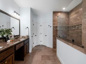 6533 E Hill DR 24, Austin TX 78731