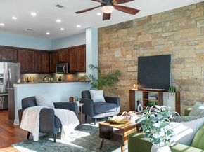 6533 E Hill DR 24, Austin TX 78731