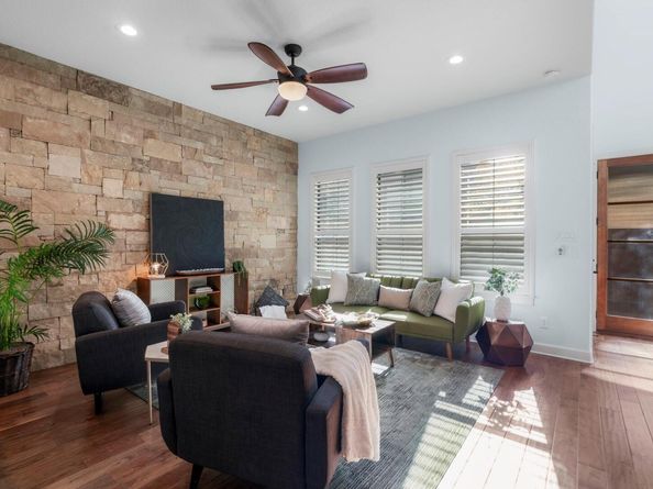 6533 E Hill DR 24, Austin TX 78731