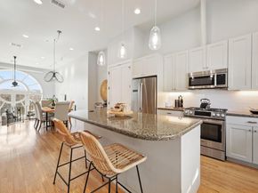 206 E Live Oak ST C, Austin TX 78704