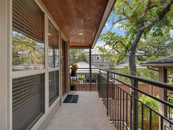 1115 10th ST 209, Austin TX 78703