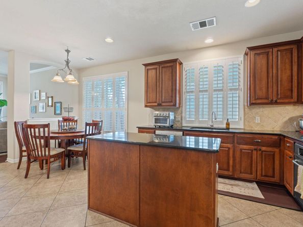 2634 Plantation DR, Round Rock TX 78681
