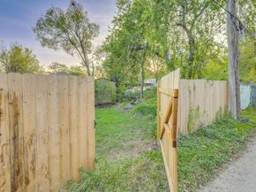 1020 Spence ST A and B, Austin TX 78702