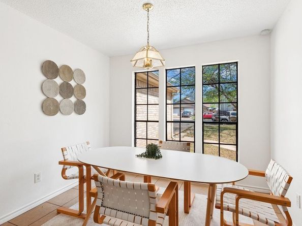 2637 Alcott LN, Austin TX 78748
