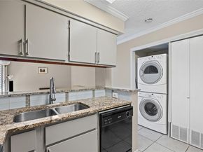 2510 San Gabriel ST 204, Austin TX 78705
