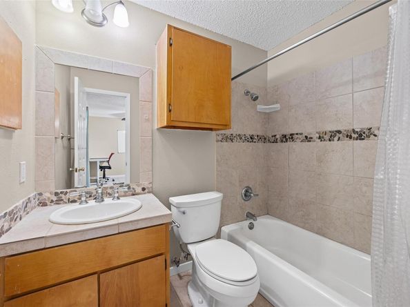 2510 San Gabriel ST 204, Austin TX 78705