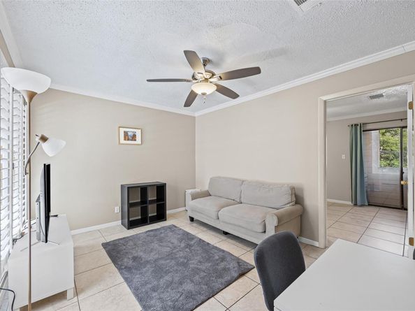 2510 San Gabriel ST 204, Austin TX 78705