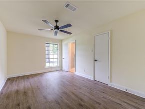 10618 Braewick DR, Houston TX 77096