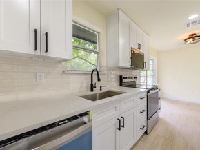 10618 Braewick DR, Houston TX 77096