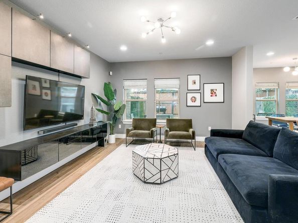 12914 Leatherback LN, Austin TX 78729