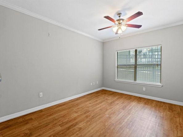 2502 Leon ST 213, Austin TX 78705