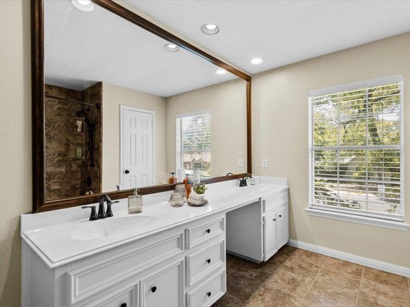 10116 Pinehurst DR, Austin TX 78747