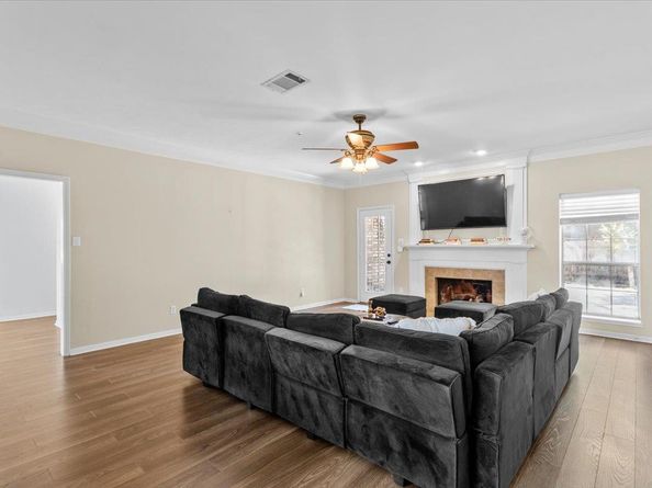 10116 Pinehurst DR, Austin TX 78747