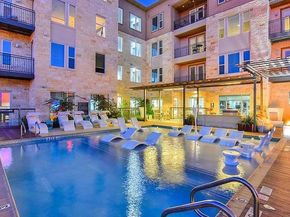 1900 Barton Springs RD 3017, Austin TX 78704