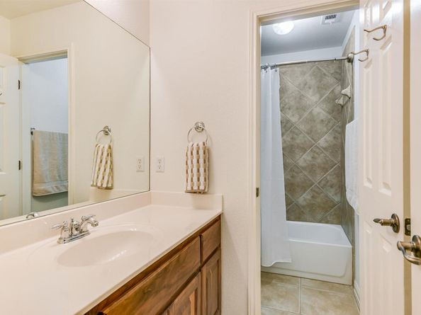 11601 Via Grande DR, Austin TX 78739
