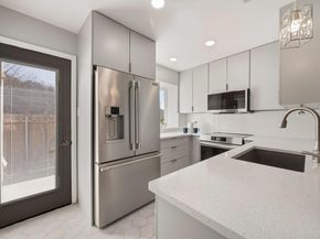 11901 E Swearingen DR 27, Austin TX 78758