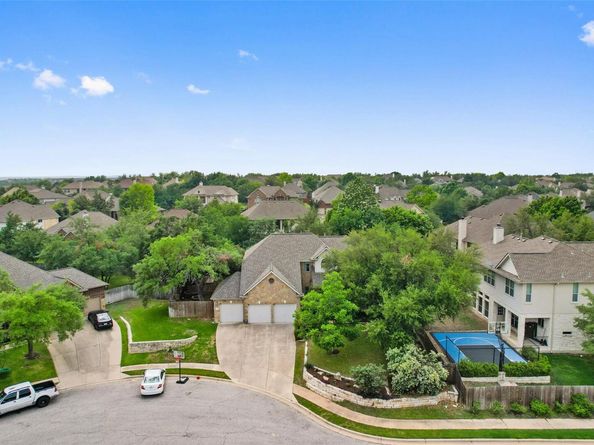 908 Golden Palomino CT, Austin TX 78732
