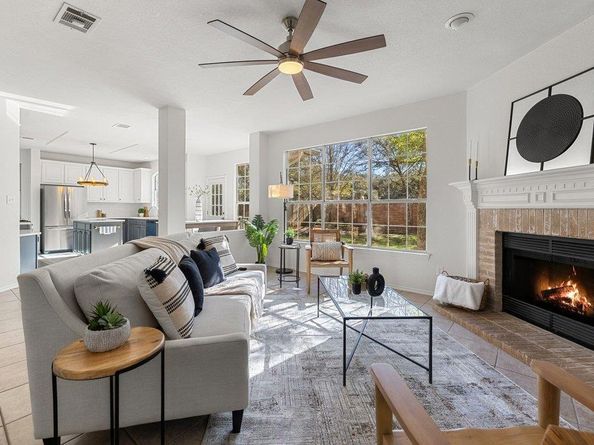 8213 Cheno Cortina TRL, Austin TX 78749