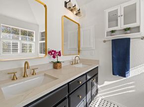 8213 Cheno Cortina TRL, Austin TX 78749