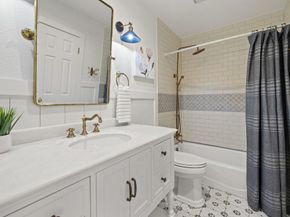 8213 Cheno Cortina TRL, Austin TX 78749