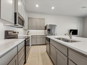 13001 Hymeadow DR 38, Austin TX 78729