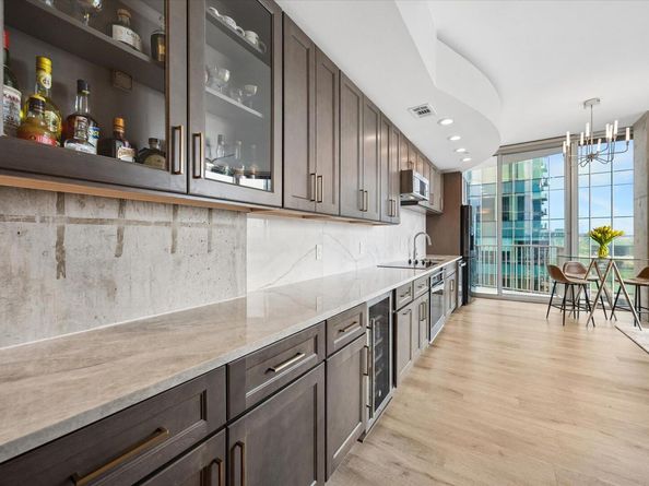 360 Nueces ST 2302, Austin TX 78701