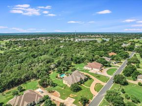 124 Walnut Tree LOOP, Georgetown TX 78633