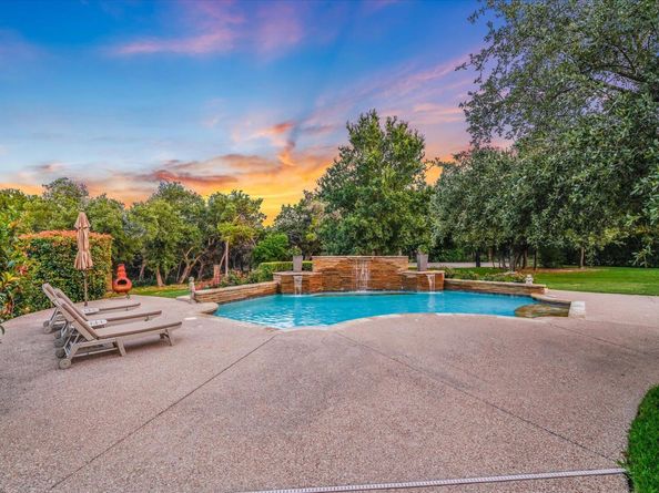 124 Walnut Tree LOOP, Georgetown TX 78633