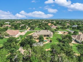124 Walnut Tree LOOP, Georgetown TX 78633